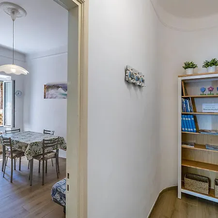 Lägenhet Casa Castelletto Finale Ligure
