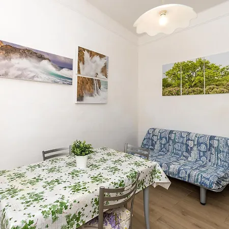 Casa Castelletto * Finale Ligure